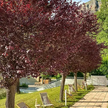 Le Refuge Des Sources Hotel 3*